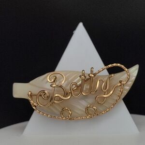 "Betty" Vintage Mother of Pearl Leaf Gold Filled Wire Brooch Pin Shell